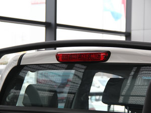 2013Wް 2.0T 򌾫Ӣʹp ^