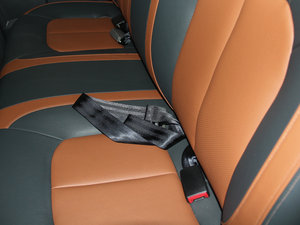 2013Wް 2.0T 򌾫Ӣʹp g