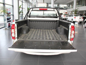 2013Wް 2.0T 򌾫Ӣʹp ^