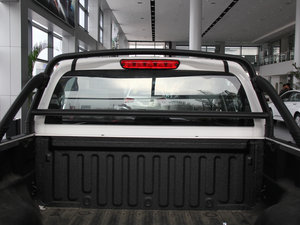 2013Wް 2.0T (q)Ӣʹp (x)(ji)^