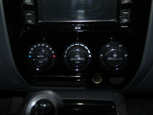 2013Wް 2.0T (q)Ӣʹp {(dio){(dio)(ji)