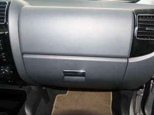 2013Wް 2.8T 򌾫Ӣʹp g