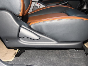 2013Wް 2.8T 򌾫Ӣʹp g