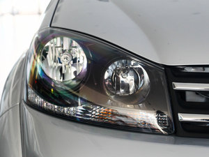 2013Wް 2.8T 򌾫Ӣʹp ^