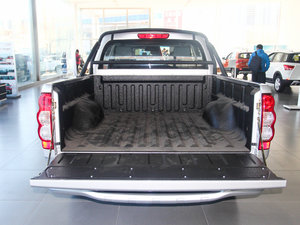 2013Wް 2.8T 򌾫Ӣʹp g