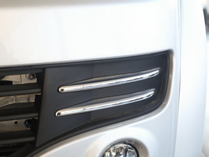 2013Wް 2.8T 򌾫Ӣʹp ^