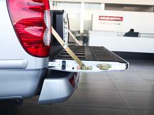 2013Wް 2.8T 򌾫Ӣʹp g