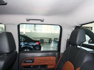 2013Wް 2.8T 򌾫Ӣʹp g