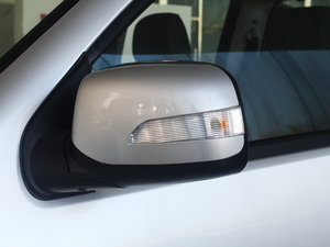 2013Wް 2.8T 򌾫Ӣʹp ^