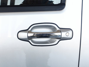 2013Wް 2.8T 򌾫Ӣʹp {T