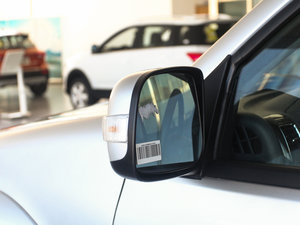 2013Wް 2.8T 򌾫Ӣʹp ^