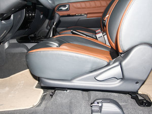 2013Wް 2.8T 򌾫Ӣʹp {{