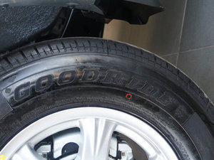 2013Wް 2.8T 򌾫Ӣʹp ^