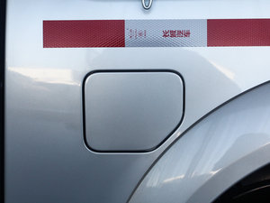 2013Wް 2.8T 򌾫Ӣʹp ^