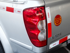 2013Wް 2.8T 򌾫Ӣʹp ^