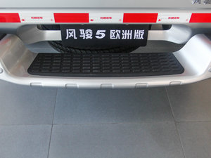 2013Wް 2.8T 򌾫Ӣʹp ^