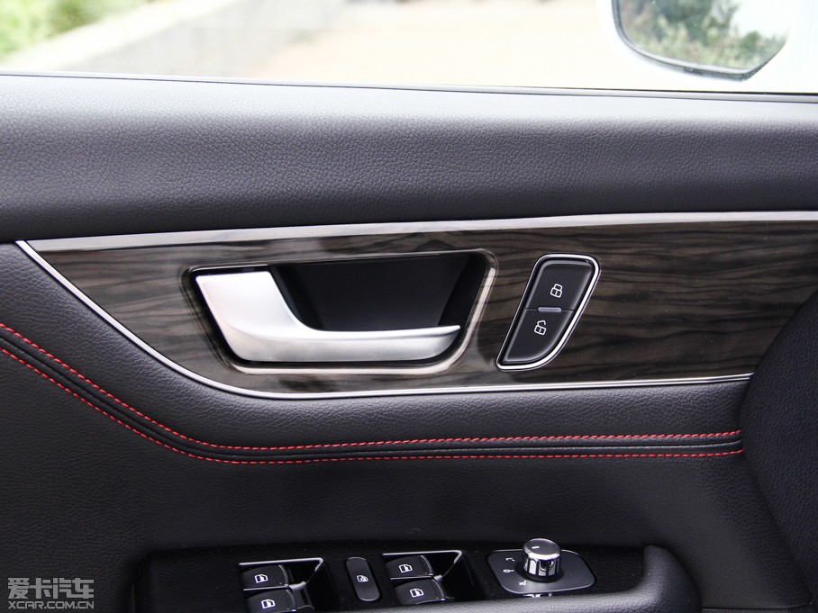 2014LC50  1.5T քӕrа