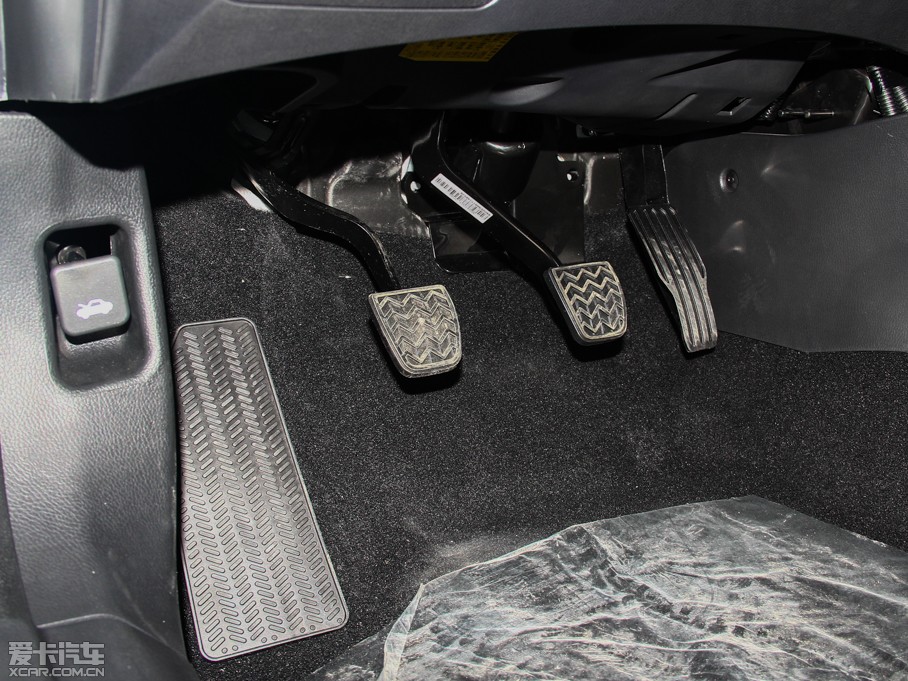 2014LC50  1.5T քӕrа