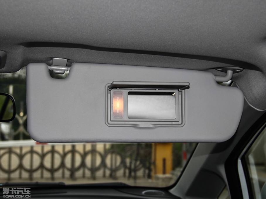 2014LC50  1.5T քӕrа