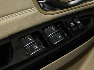 20151.5L քӺA {܇ƅ^	