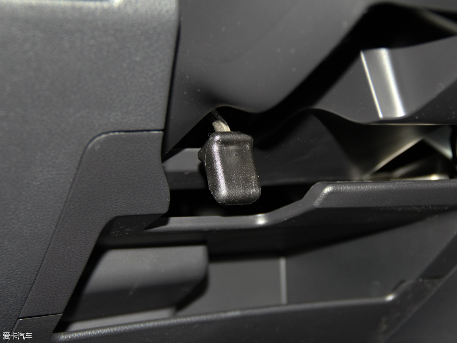 2016L(zhng)C30 1.5L ք(dng)A