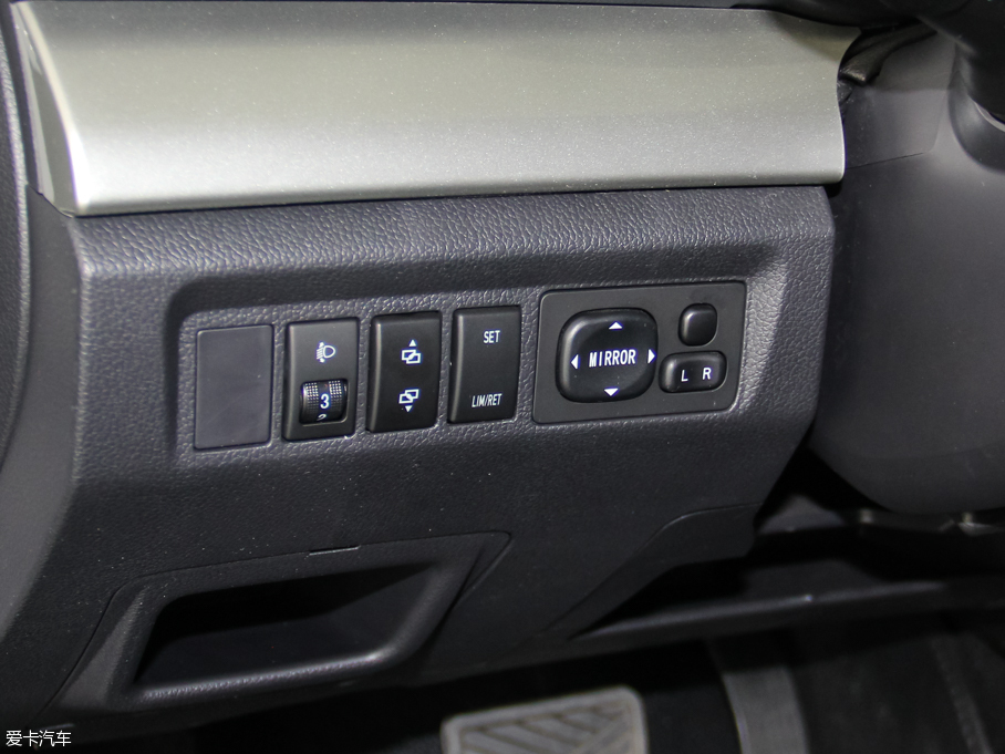 2016L(zhng)C30 1.5L AMTA