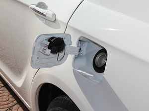2016款1.5L 手动豪华型 油箱盖