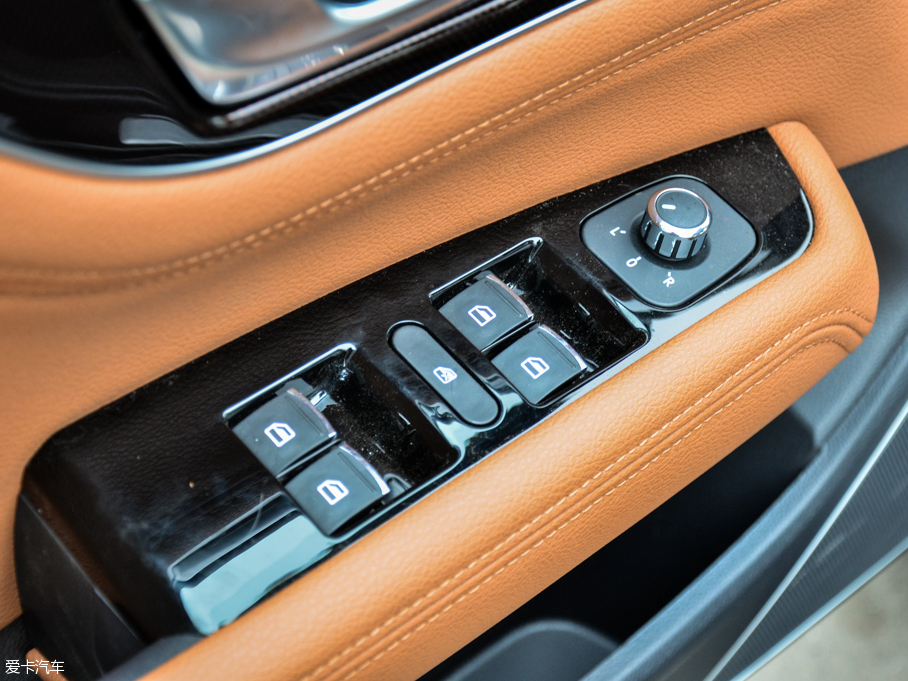 2016���L��C50 1.5T �քӾ�Ӣ��