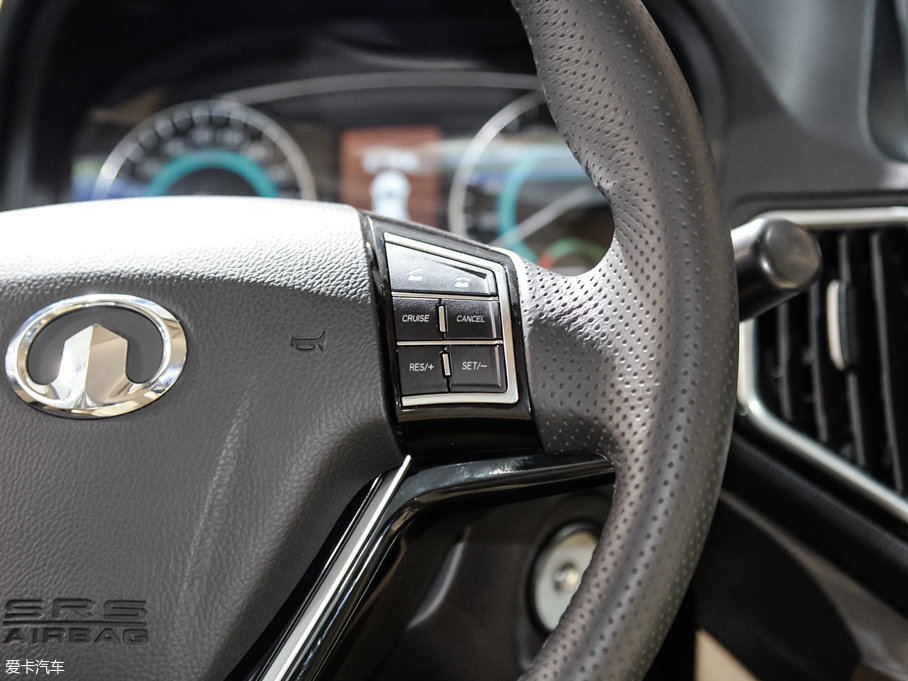 2017���L��C30 EV ���A��