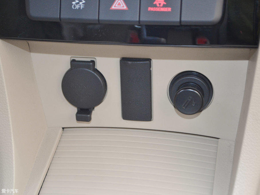 2017���L��C30 EV ������