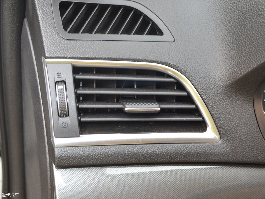 2017���L��C30 EV ������