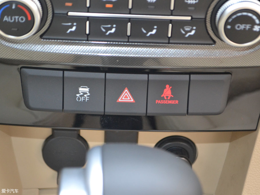 2017���L��C30 EV ������