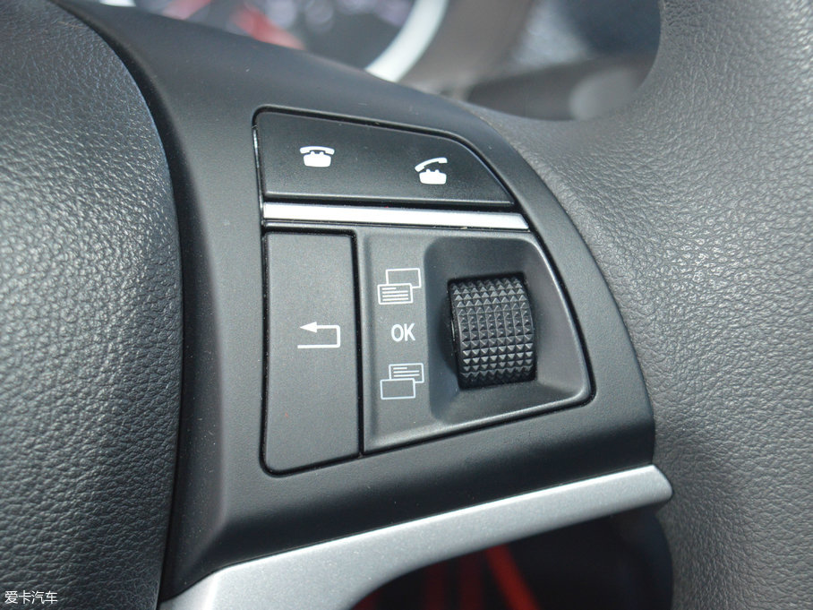 2017LE5 Wް 2.4L ̓򌾫Ӣ Сp