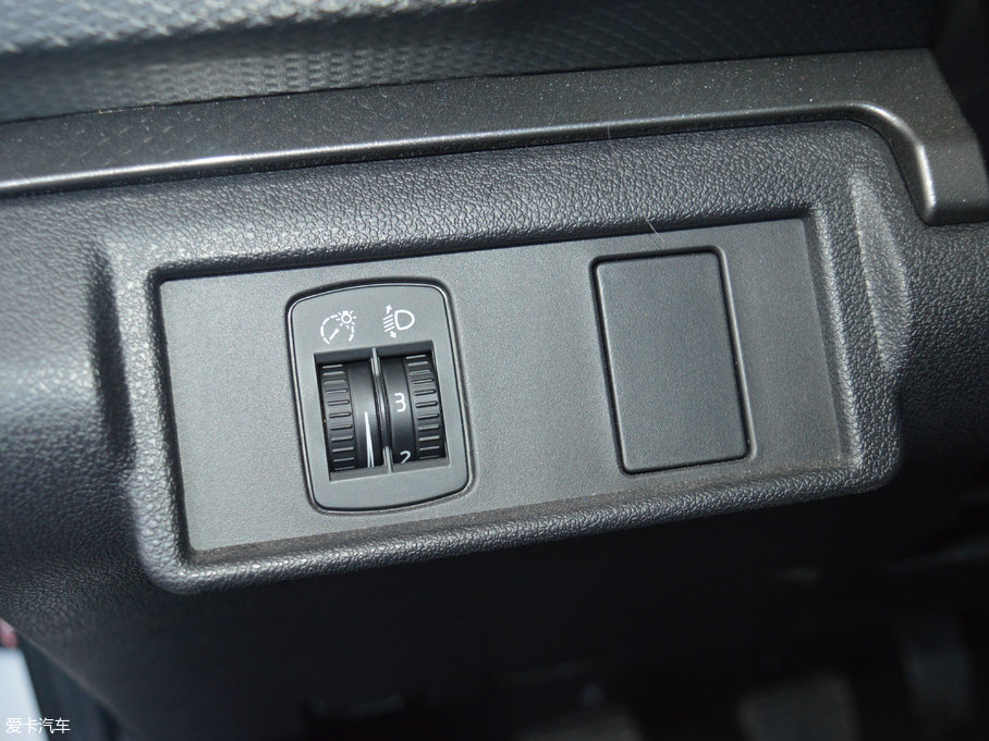 2017LE5 Wް 2.4L ̓򌾫Ӣ Сp