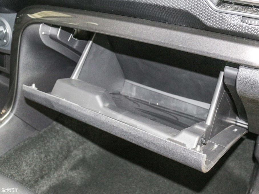 2017LE5 Wް 2.4L ̓򌾫Ӣ p