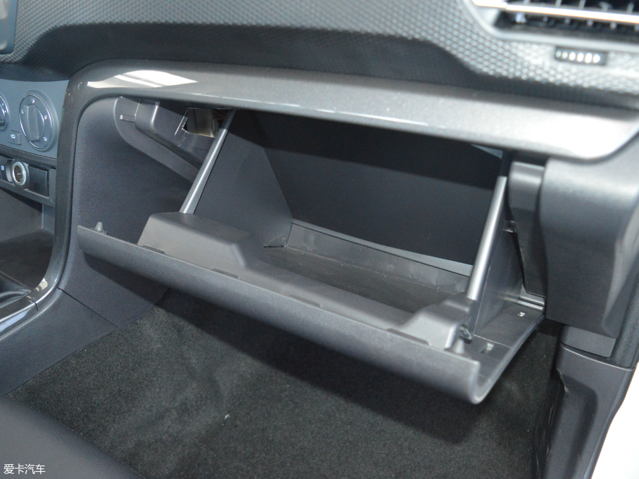 2017LE5 Wް 2.4L ̓򌾫Ӣ Сp