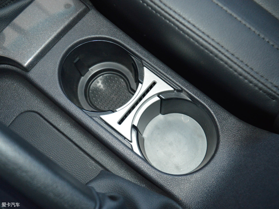 2017L(fng)E5 Wް 2.4L ̓(q)Ӣ Сp