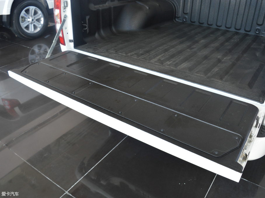 2017LE5 Wް 2.4L ̓򌾫Ӣ Сp