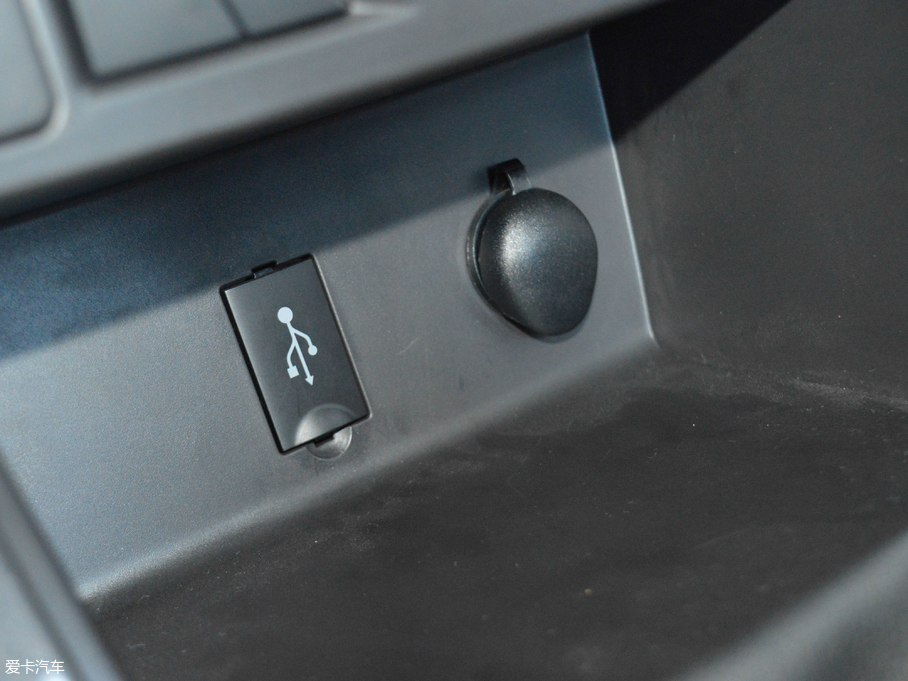 2017LE5 Wް 2.4L ̓򌾫Ӣ Сp