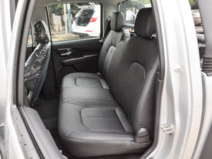 2017Wް 2.0T ̓򌾫Ӣ p 