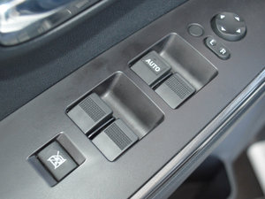 2017Wް 2.4L ̓򌾫Ӣ Сp {܇ƅ^	