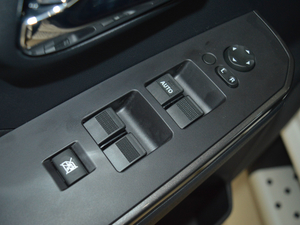 2017Wް 2.4L (q)Ӣ Сp {܇ƅ^(q)	