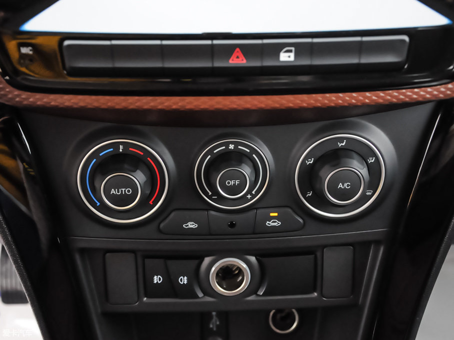 2017L(fng)E6 2.0T ̓(q)Ӣ4D20B