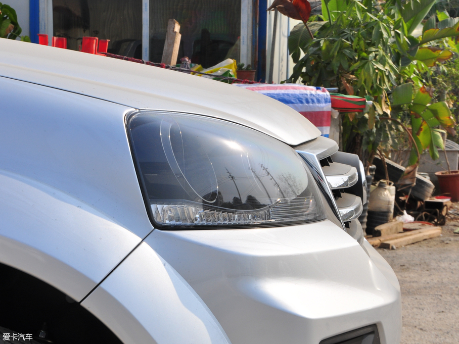 2018L(fng)E5 Wް 2.0T (q)pӢ4D20D