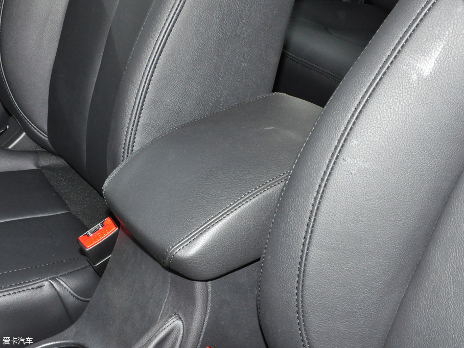 2018L(fng)E5 Wް 2.0T (q)pӢ4D20D