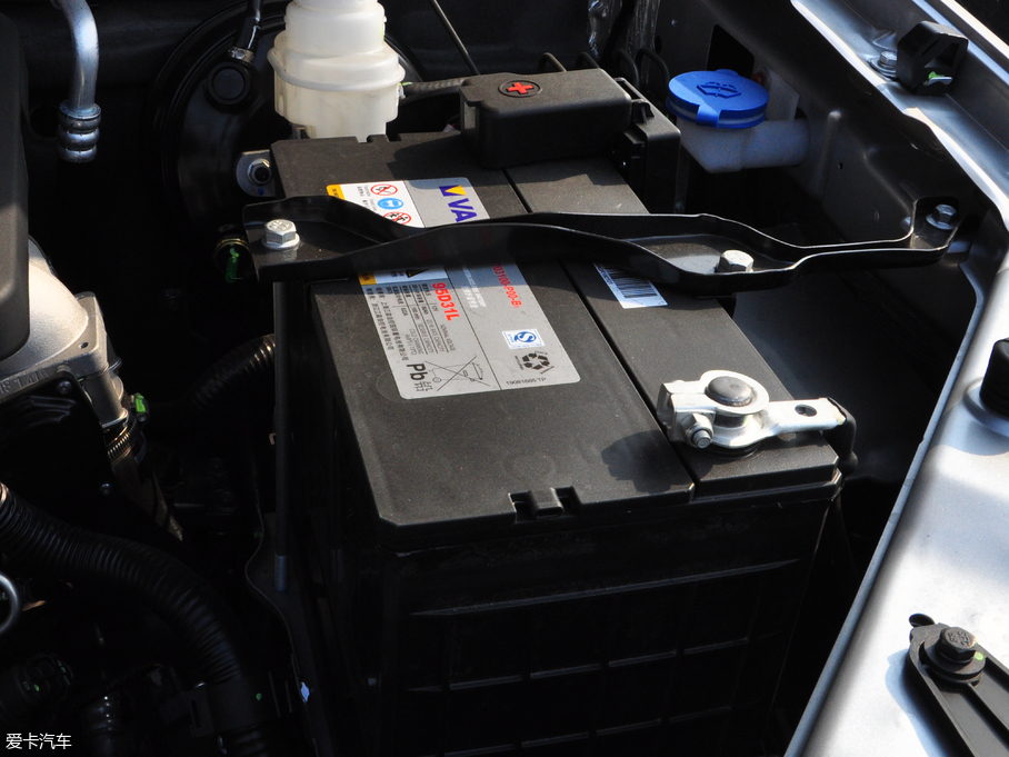 2018L(fng)E5 Wް 2.0T (q)pӢ4D20D