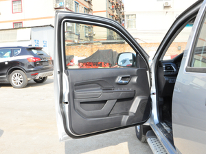 2018Wް 2.0T (q)pӢ4D20D {λ܇T