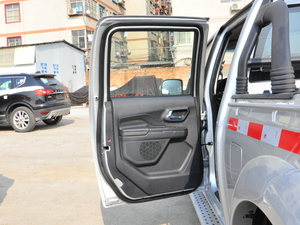 2018Wް 2.0T (q)pӢ4D20D ܇T