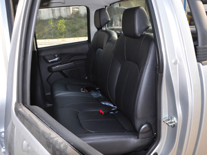 2018Wް 2.0T (q)pӢ4D20D 