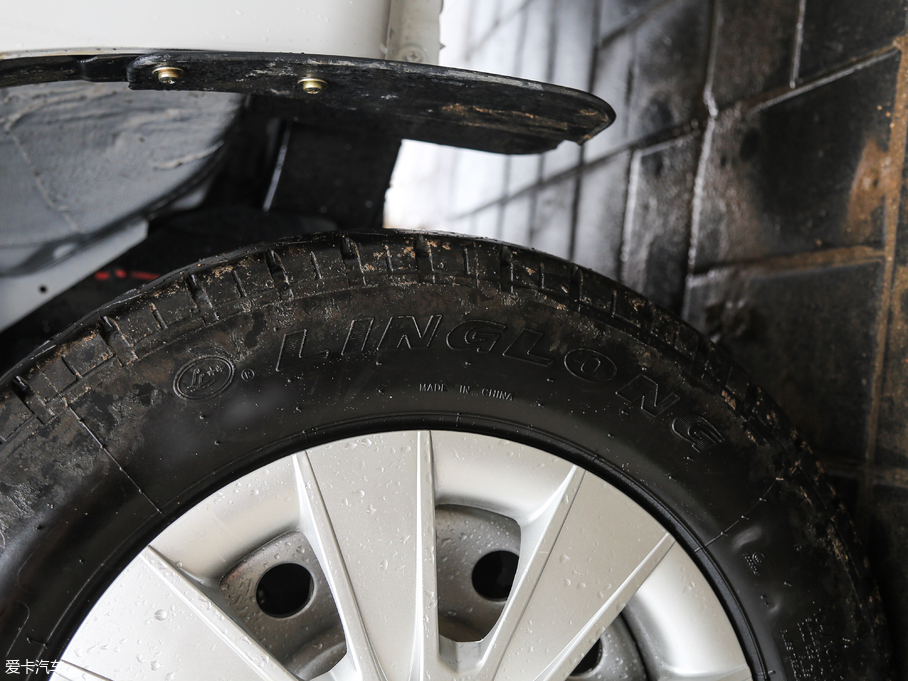 2018UF30 1.5L m~d1015